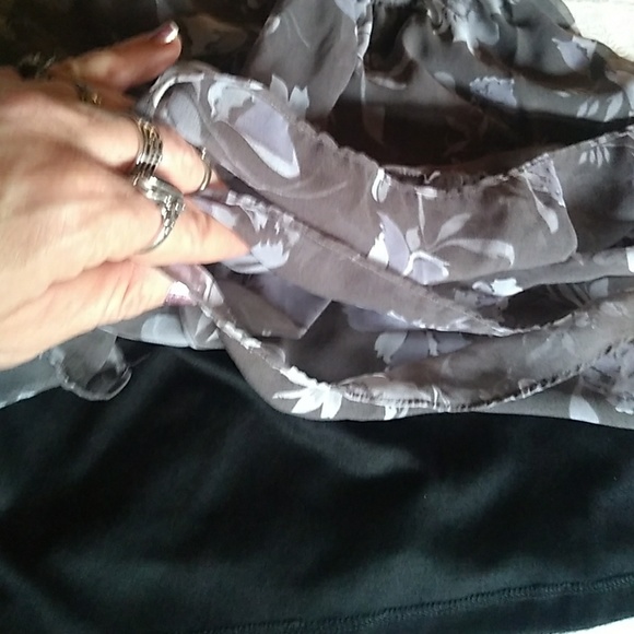 American Eagle Shades of Gray Moody Floral Dress - Picture 7 of 8